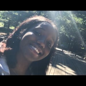 Meet your Posher, Nayla